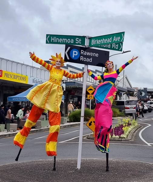 Stilt Walkers